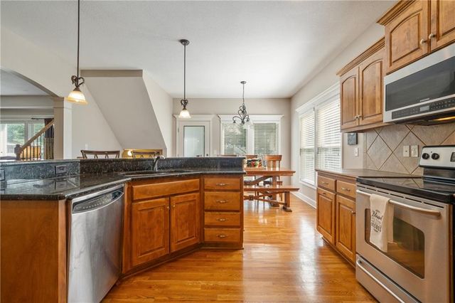 2208 NE Janessa Drive, Blue Springs, MO 64029