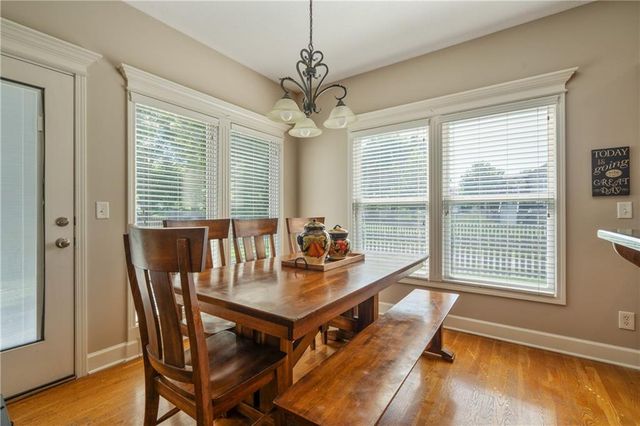 2208 NE Janessa Drive, Blue Springs, MO 64029