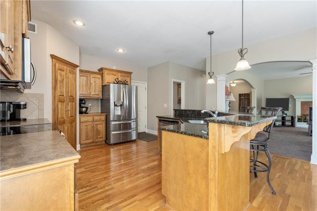 2208 NE Janessa Drive, Blue Springs, MO 64029