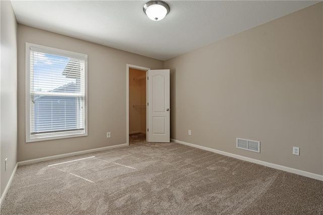 2208 NE Janessa Drive, Blue Springs, MO 64029