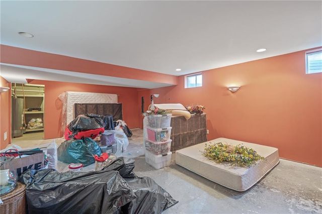 2208 NE Janessa Drive, Blue Springs, MO 64029