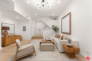 1131 12th Street 102, Santa Monica, CA 90403