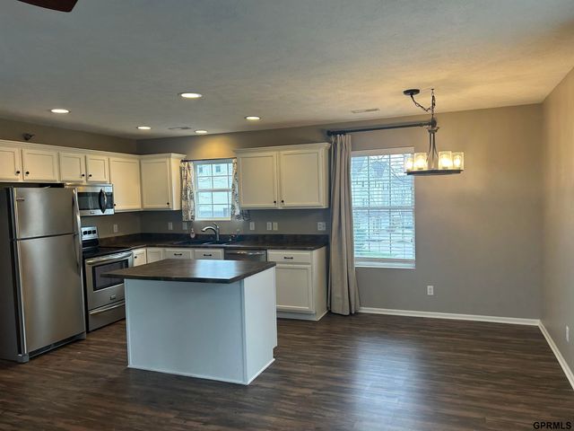 6751 S 181 Court, Omaha, NE 68135