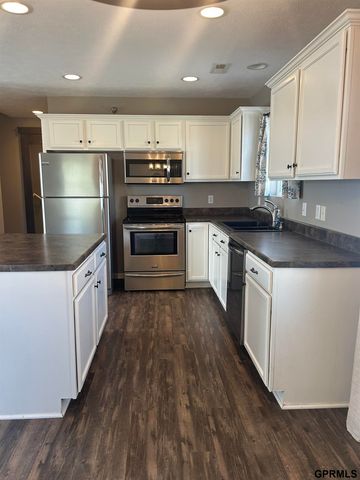 6751 S 181 Court, Omaha, NE 68135