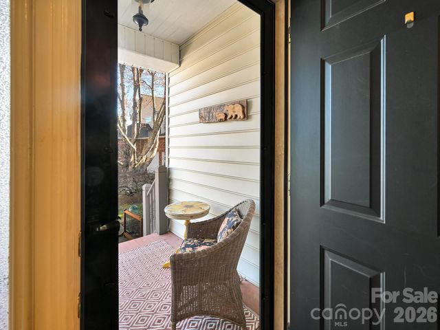 653 High Quarry Road, Hendersonville, NC 28791