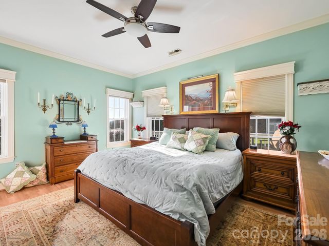 653 High Quarry Road, Hendersonville, NC 28791