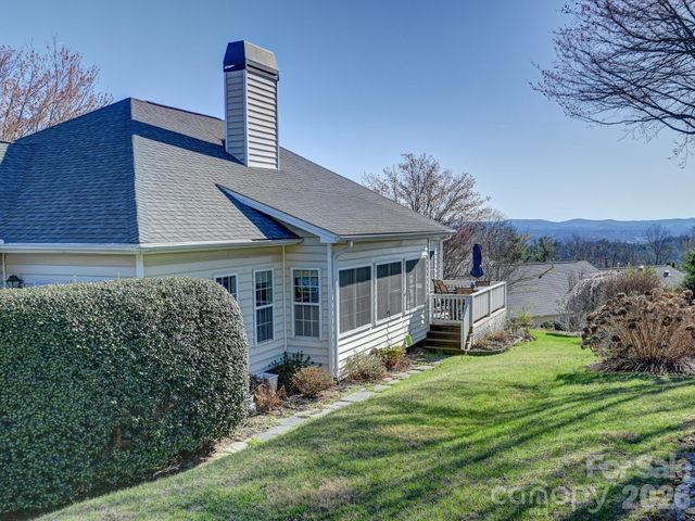653 High Quarry Road, Hendersonville, NC 28791