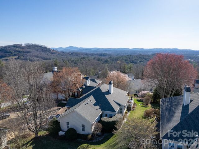 653 High Quarry Road, Hendersonville, NC 28791