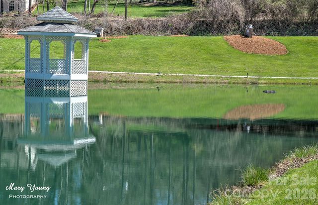 653 High Quarry Road, Hendersonville, NC 28791