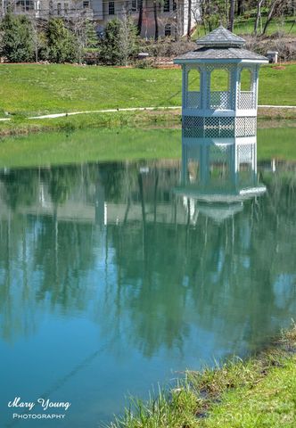 653 High Quarry Road, Hendersonville, NC 28791