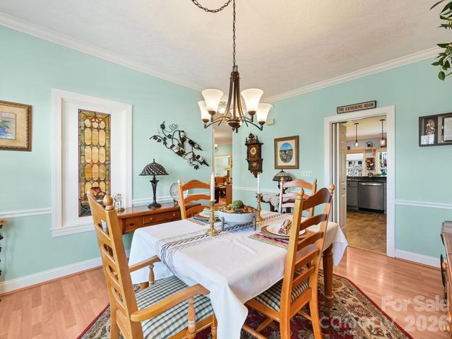 653 High Quarry Road, Hendersonville, NC 28791