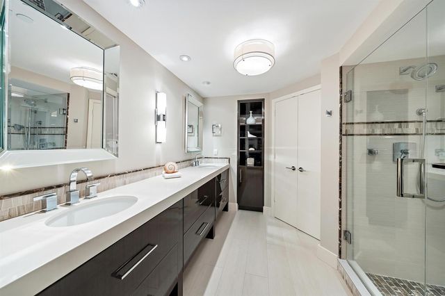 5250 N Ocean Drive 10s, Singer Island, FL 33404