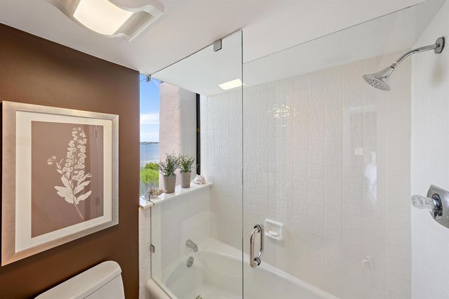 5250 N Ocean Drive 10s, Singer Island, FL 33404