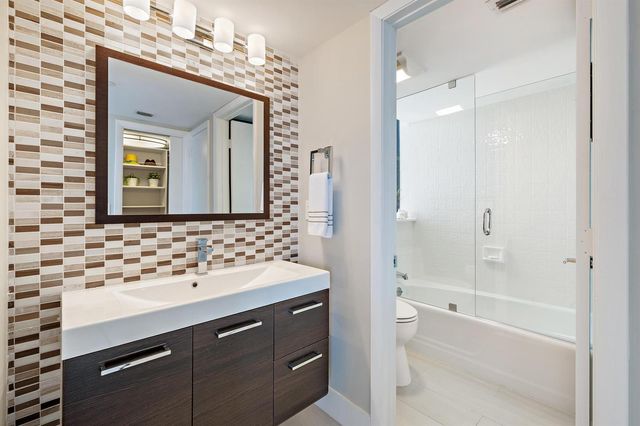 5250 N Ocean Drive 10s, Singer Island, FL 33404