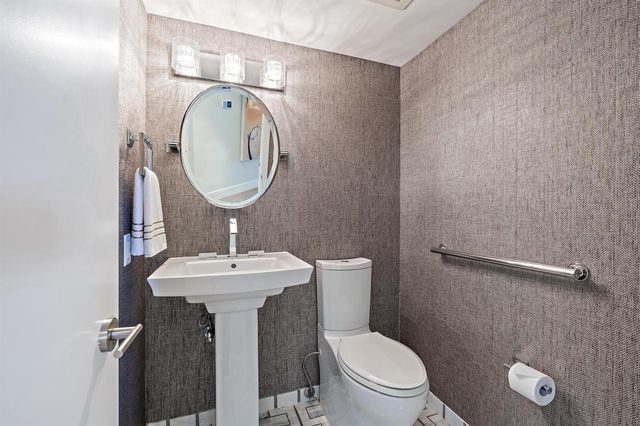 5250 N Ocean Drive 10s, Singer Island, FL 33404