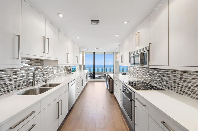 5250 N Ocean Drive 10s, Singer Island, FL 33404