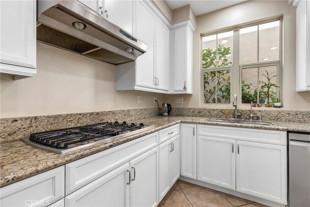 64 Cienega, Irvine, CA 92618