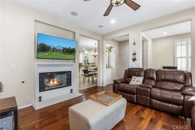 64 Cienega, Irvine, CA 92618