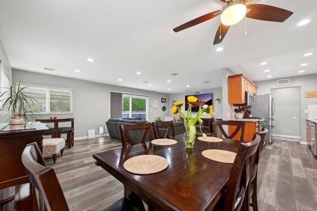 10090 PEBBLE BEACH DR, Santee, CA 92071