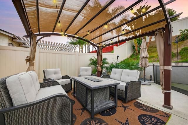 10090 PEBBLE BEACH DR, Santee, CA 92071