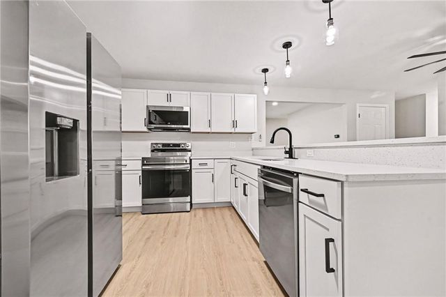 10004 Lydia Avenue, Kansas City, MO 64131