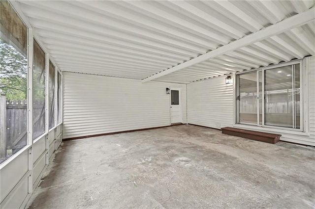 10004 Lydia Avenue, Kansas City, MO 64131