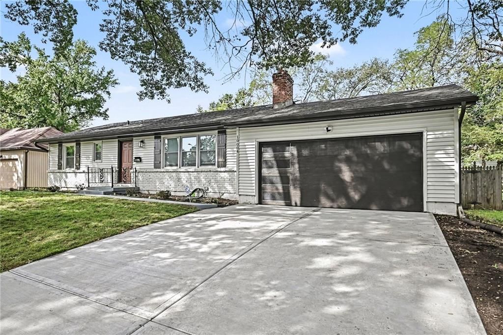 10004 Lydia Avenue, Kansas City, MO 64131