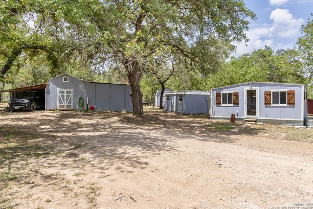 235 Hickory Ln, San Antonio, TX 78264