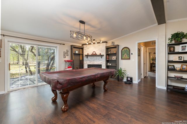 235 Hickory Ln, San Antonio, TX 78264