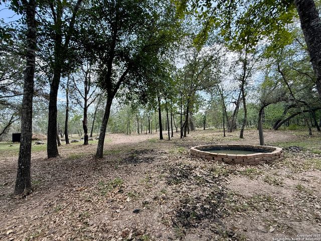 235 Hickory Ln, San Antonio, TX 78264