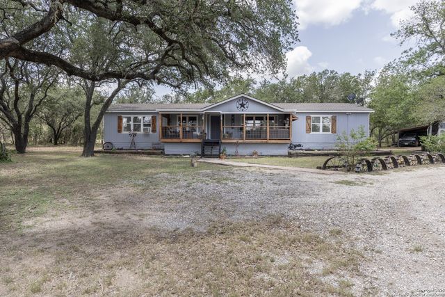 235 Hickory Ln, San Antonio, TX 78264
