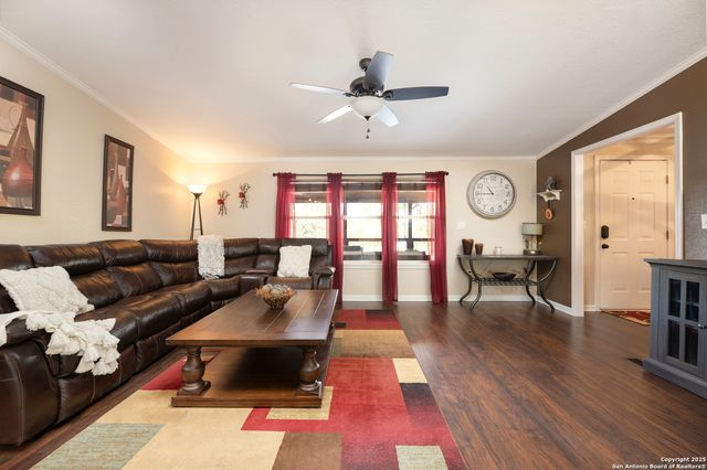 235 Hickory Ln, San Antonio, TX 78264