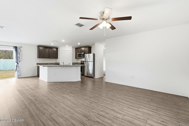 14 Zoeller Court, Palm Coast, FL 32164