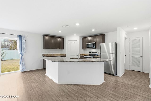 14 Zoeller Court, Palm Coast, FL 32164