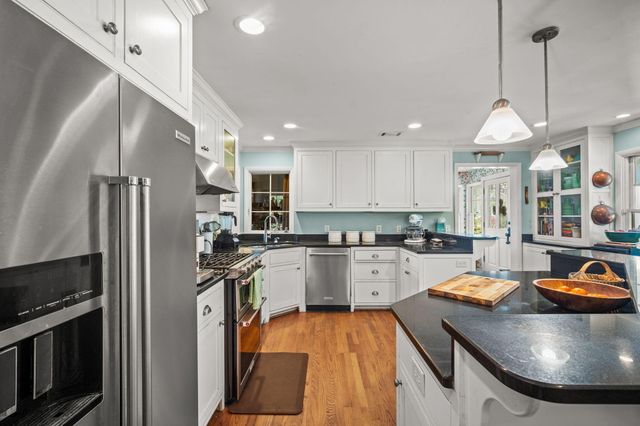 115 S Hermitage Road, Beaufort, SC 29902
