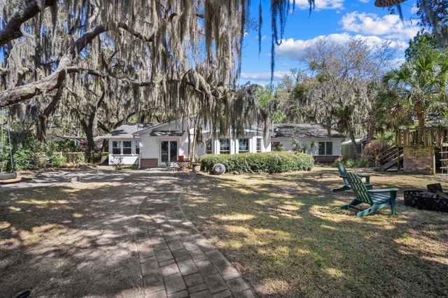 115 S Hermitage Road, Beaufort, SC 29902