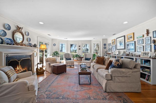 115 S Hermitage Road, Beaufort, SC 29902