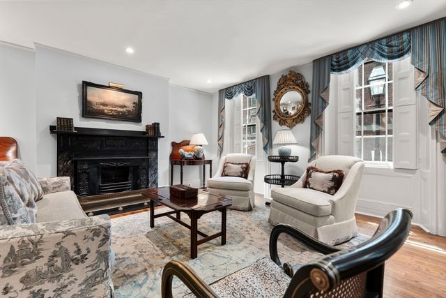 13 West Cedar St, Boston, MA 02108
