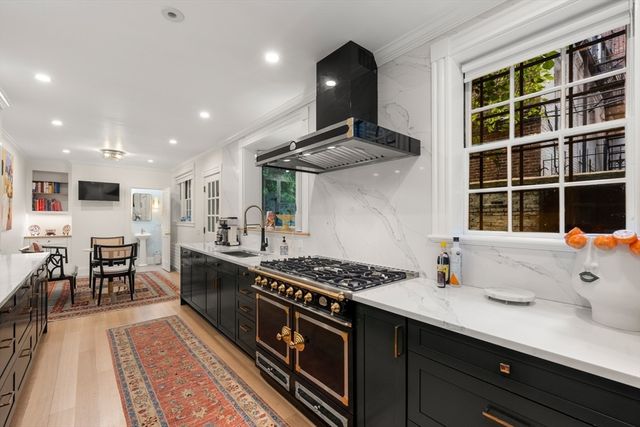 13 West Cedar St, Boston, MA 02108