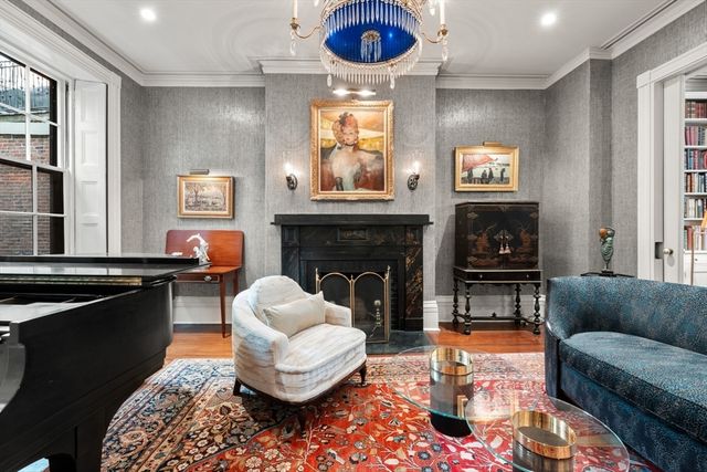 13 West Cedar St, Boston, MA 02108