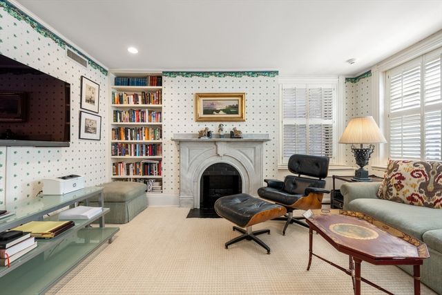 13 West Cedar St, Boston, MA 02108