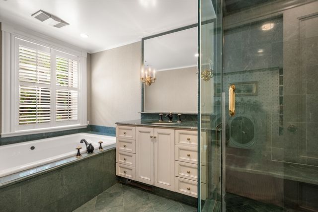 13 West Cedar St, Boston, MA 02108