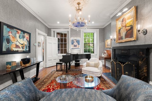 13 West Cedar St, Boston, MA 02108