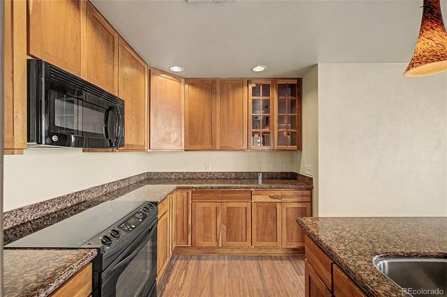 275 S Harrison Street 502, Denver, CO 80209