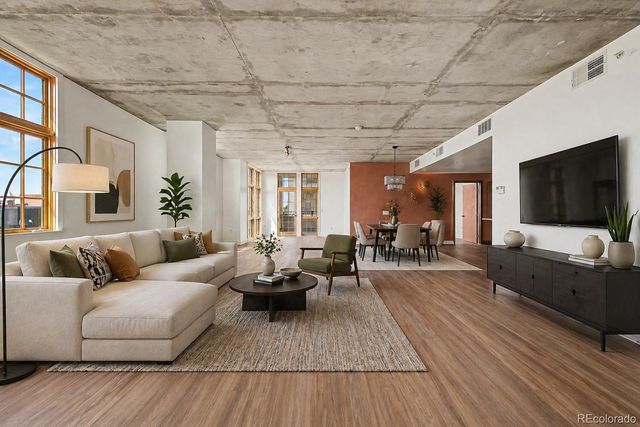 275 S Harrison Street 502, Denver, CO 80209