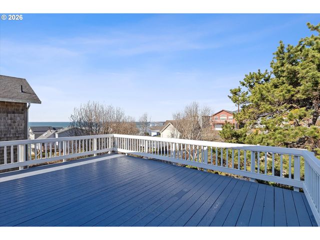 1931 Ne 68TH St, Lincoln City, OR 97367