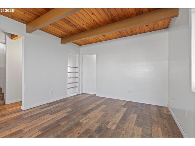 1931 Ne 68TH St, Lincoln City, OR 97367