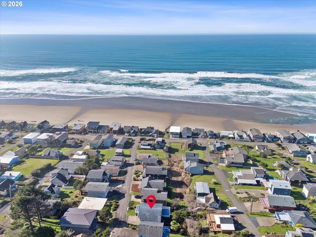 1931 Ne 68TH St, Lincoln City, OR 97367