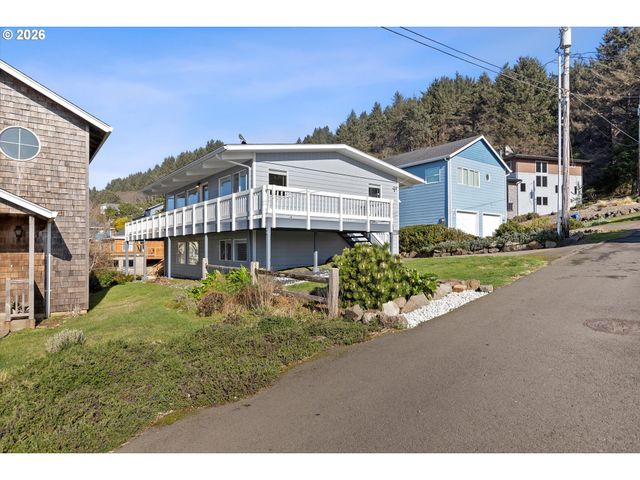 1931 Ne 68TH St, Lincoln City, OR 97367