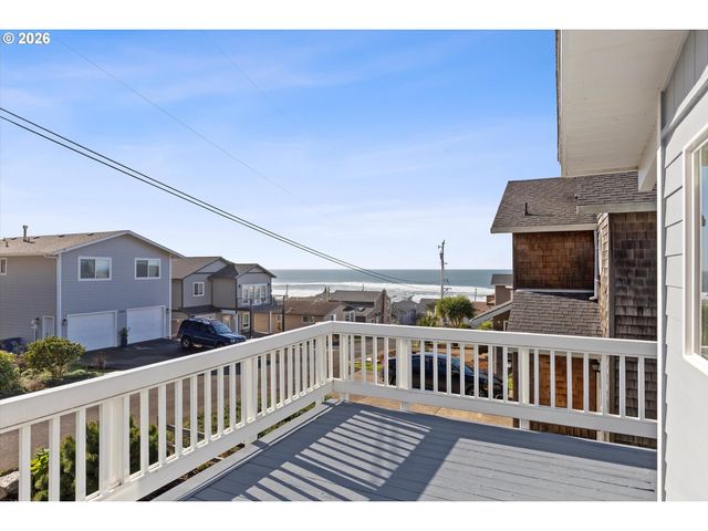 1931 Ne 68TH St, Lincoln City, OR 97367